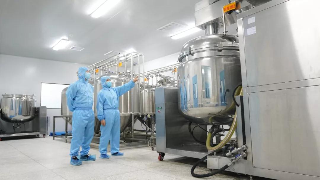 突襲三八婦樂工廠，探班康伊納殼聚糖凝膠是怎樣煉成的？