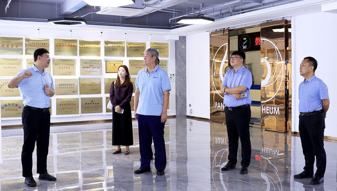 三八婦樂袁曉峰到濟(jì)南磐升生物集團(tuán)學(xué)習(xí)調(diào)研